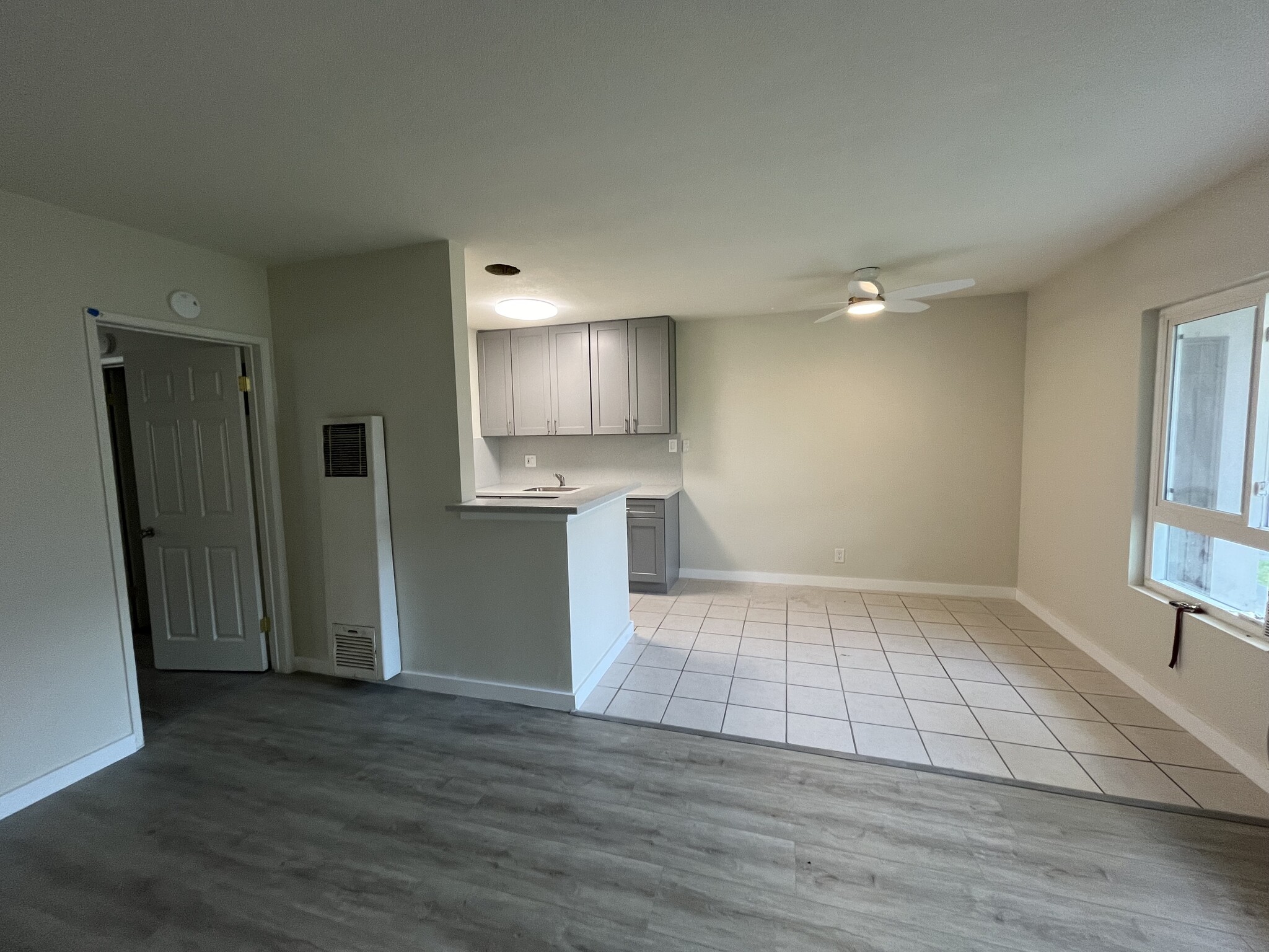 Building Photo - 207 S Lillie Ave