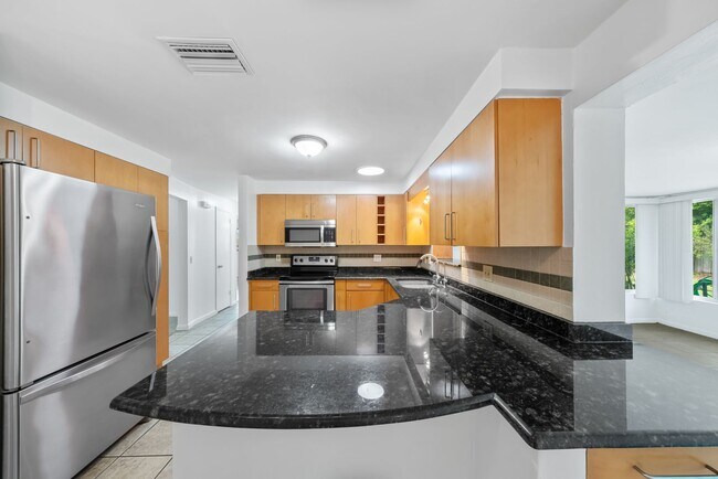Building Photo - Move In Ready 3/2