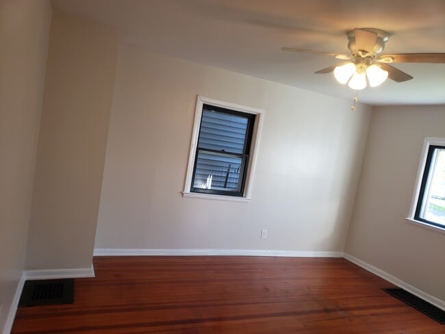 Building Photo - 38 N Fulton St