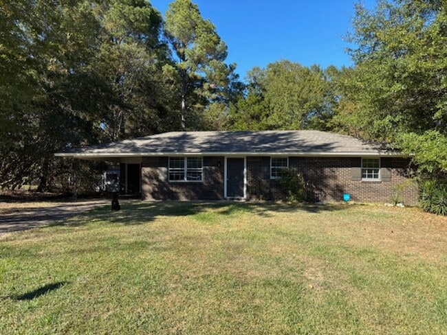 Primary Photo - Renovated 3 Bedroom 1 Bath Home for Rent!