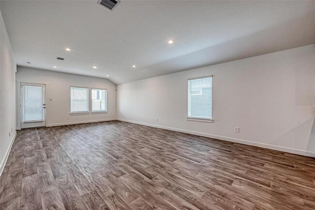 Building Photo - 31634 Brandon Ml Trl