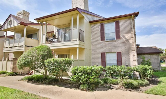 Building Photo - 2120 El Paseo St