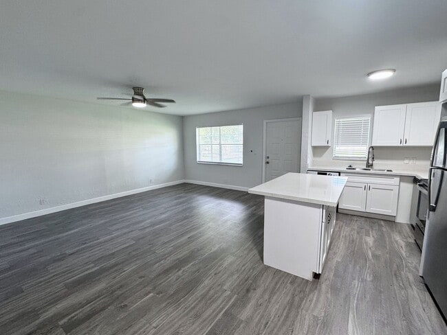 Building Photo - 4160 21st St