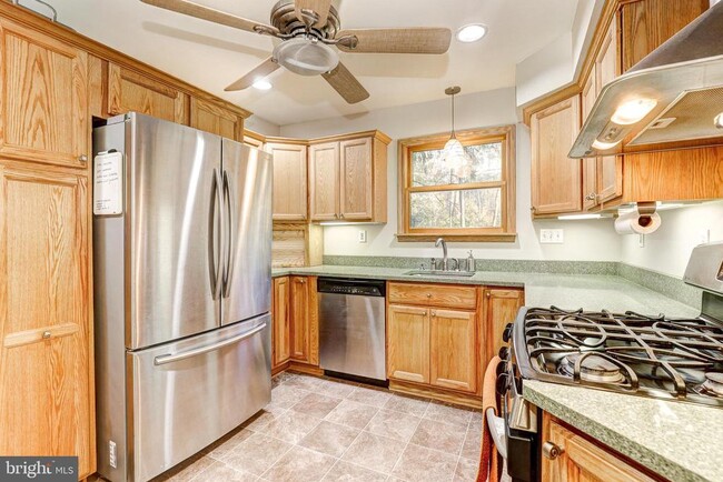 Building Photo - 119 Bosley Ave