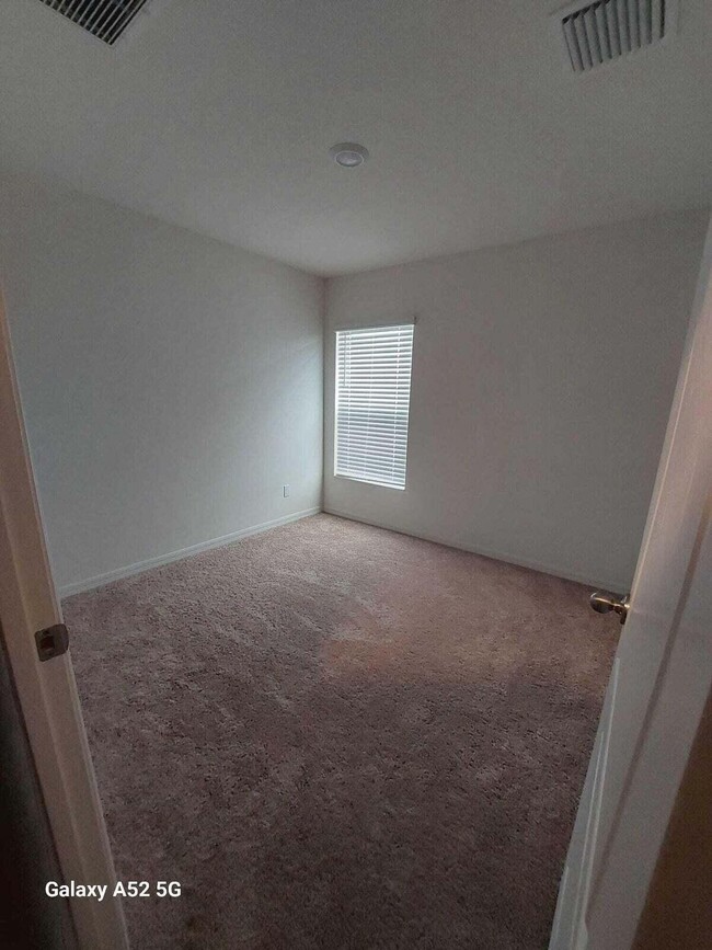 Building Photo - 5405 Fantasy Dr