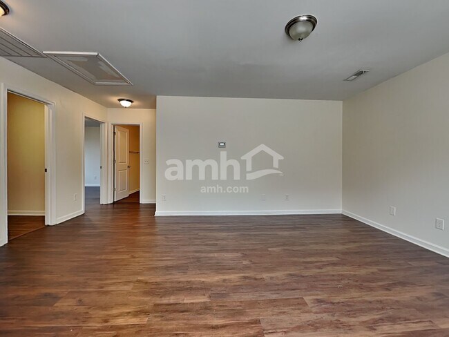 Building Photo - 280 Cameron St