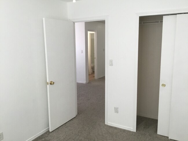 Building Photo - 10852 Arezzo Dr NW