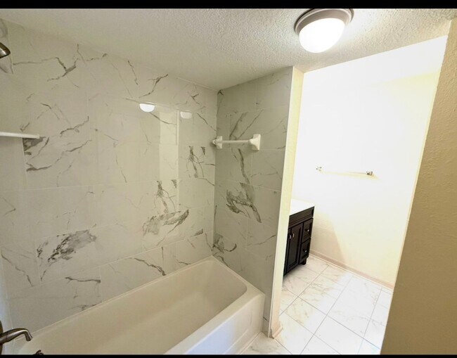 Building Photo - Prime Orlando Location!