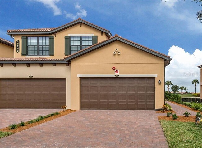 Building Photo - 10792 Tarflower Dr