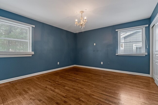 Building Photo - 168 Mendham Rd