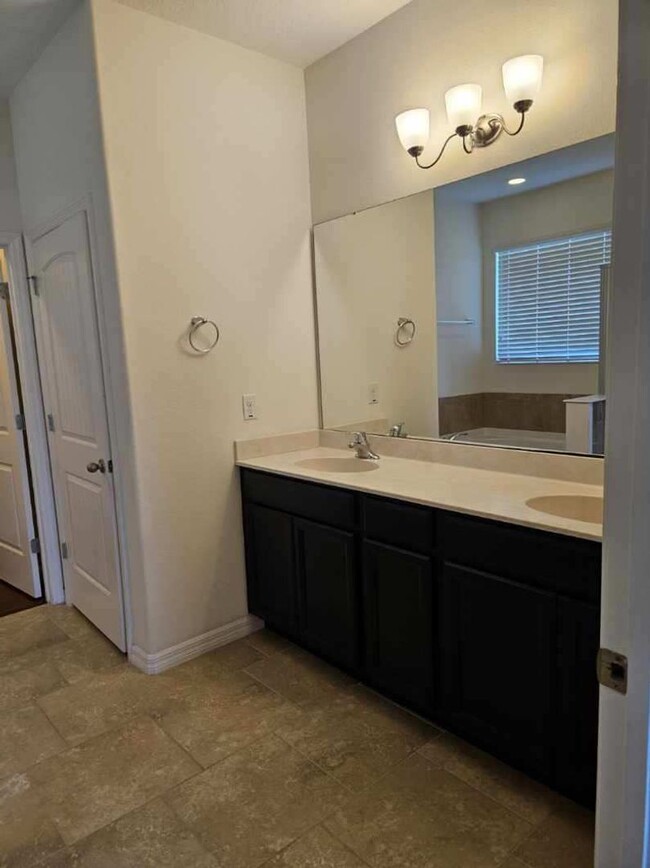 Building Photo - Coming soon!!! BEAUTIFUL 4 BEDROOM 3 BATH ...
