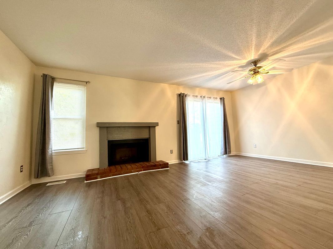 Building Photo - 12836 W 67th St