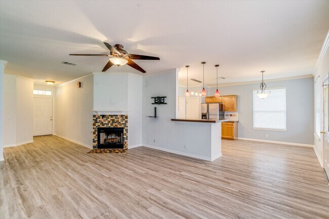 Building Photo - 2300 Wisteria Way