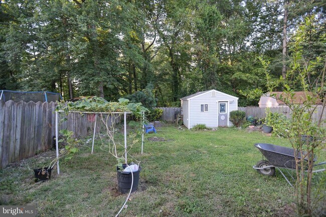 Building Photo - 4328 Hallfield Manor Dr