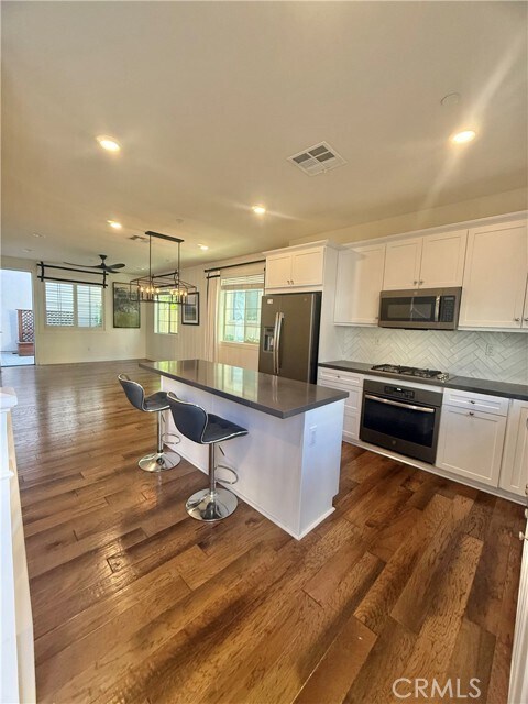 Building Photo - 2283 Apple Ct