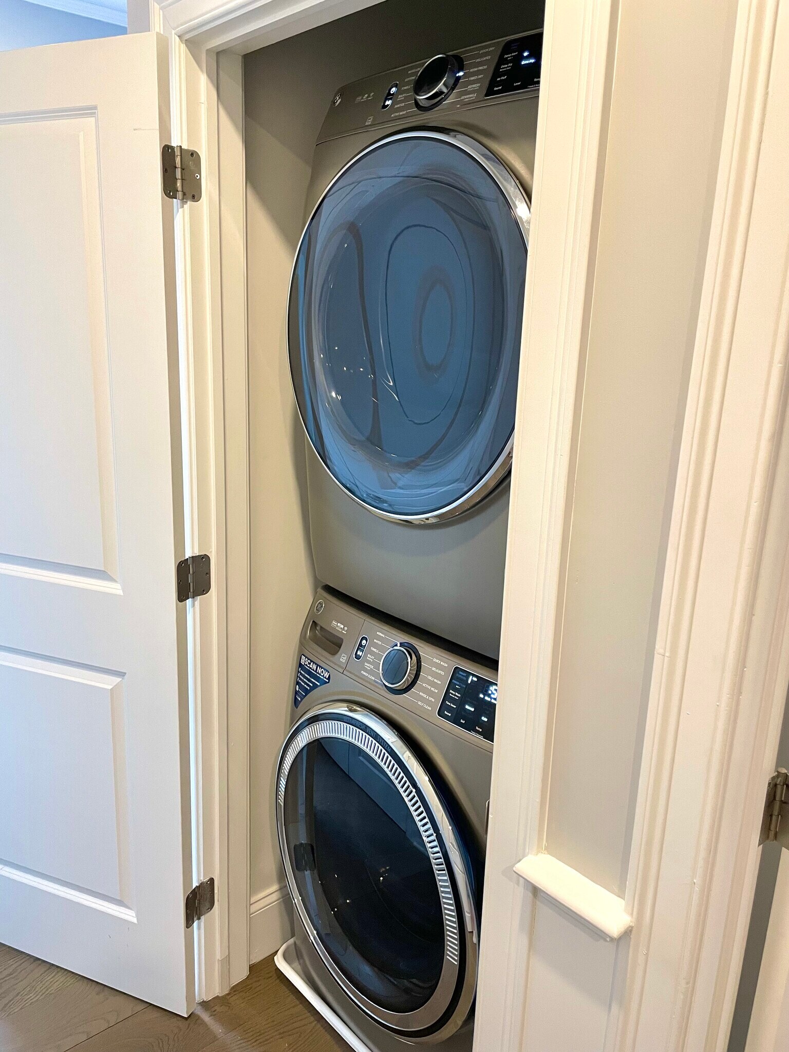 Building Photo - 84 Flint St