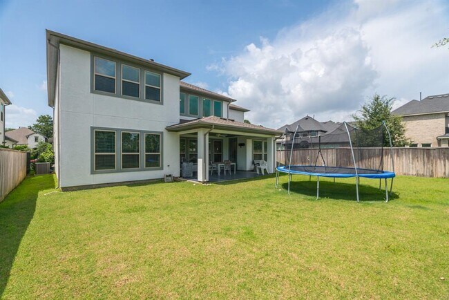 Building Photo - 40 Snowdrop Lily Dr