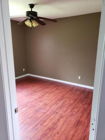 Building Photo - 6759 Silver Ridge Ln