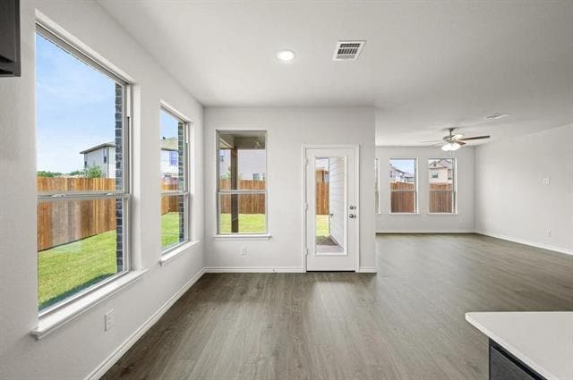 Building Photo - 402 Saddle Ln