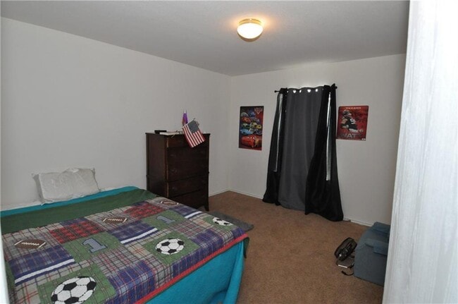 Building Photo - 121 Pheasant Trail