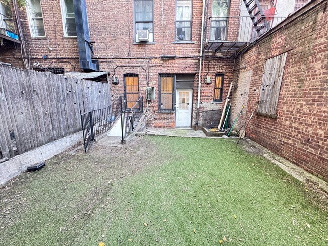 Building Photo - 950 Nostrand Ave