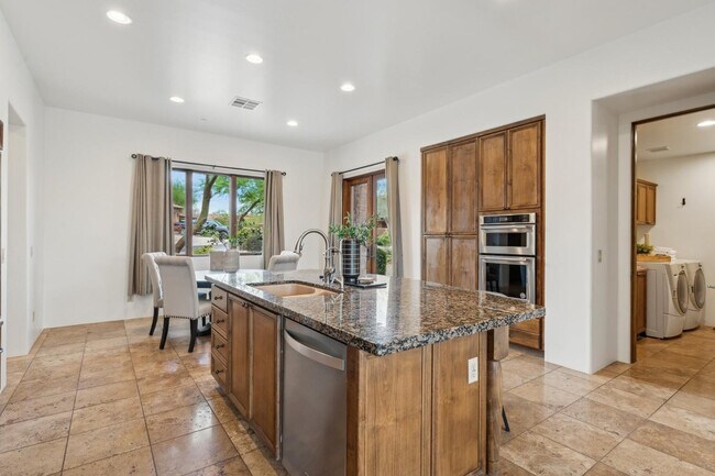 Building Photo - 7701 E Golden Eagle Cir