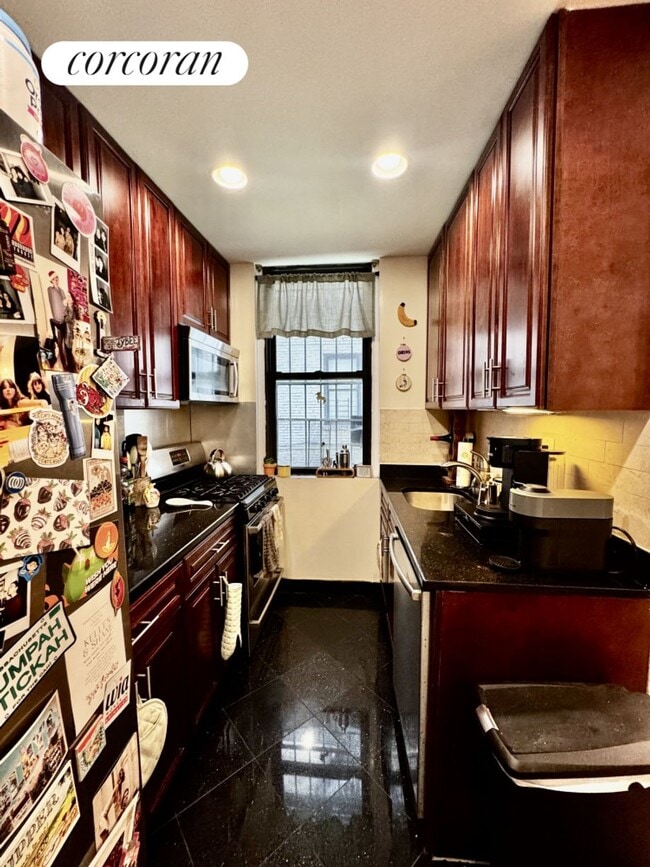 Building Photo - 2138 35th St