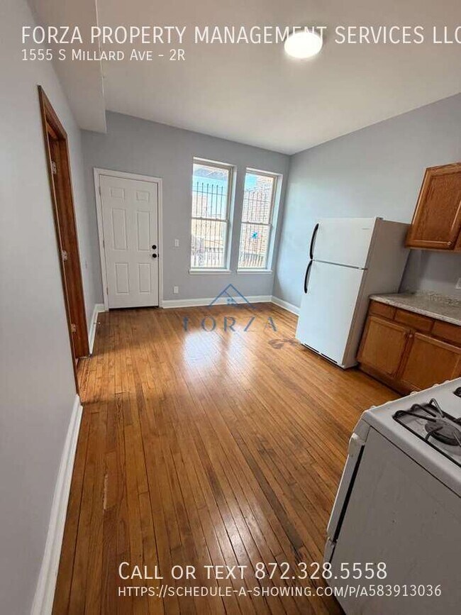 Building Photo - 1555 S Millard Ave