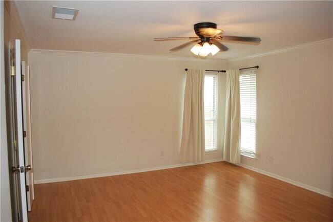 Building Photo - 3509 Pinnacle Rd