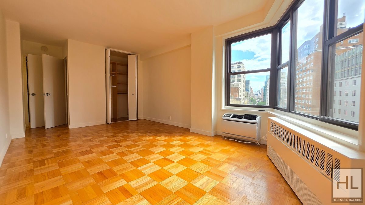 Building Photo - Sunlit 11th-Floor 1-Bed with Sweeping City Views by Union Square