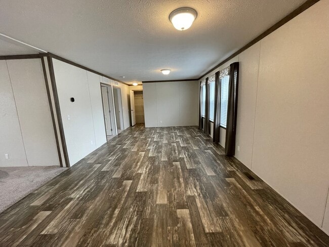 Building Photo - 204 Borman Ave