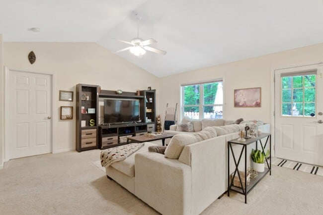 Building Photo - 303 Harbor Trce