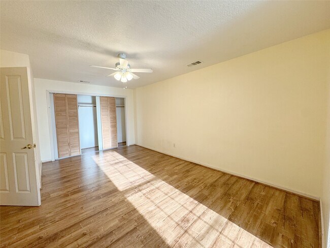 Building Photo - 8631 Mapletwist St