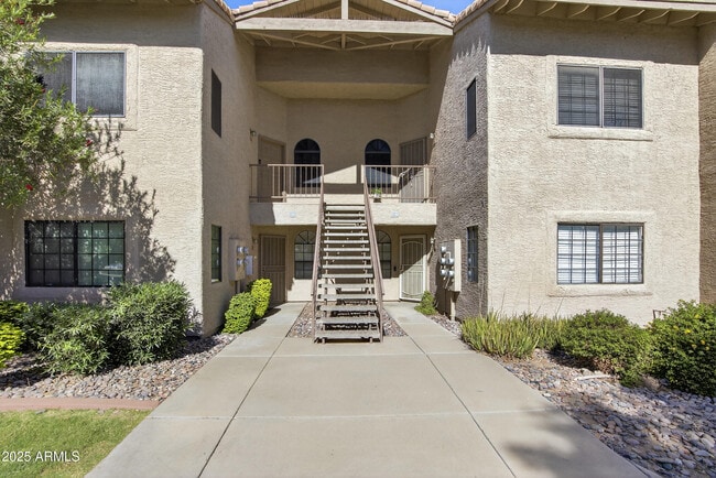 Primary Photo - 930 N Mesa Dr