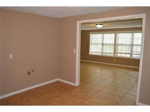 Building Photo - PRE-LEASING 4 Bedroom 2 Bath Single Family Home Close to Campus ent!!!