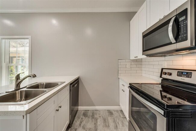 Building Photo - 507 Enid St