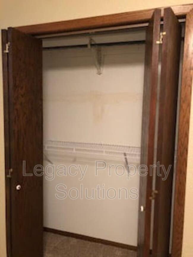 Building Photo - Modern Twin home in North Bismarck – Conve...