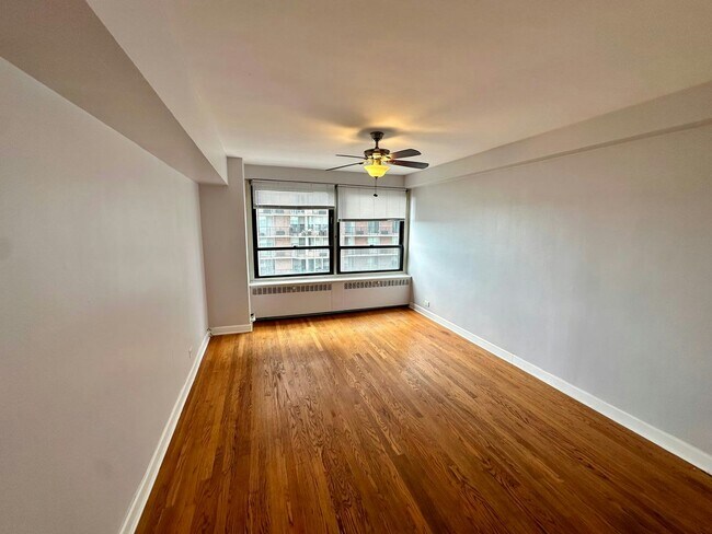 Building Photo - 4180.5 N Marine Dr