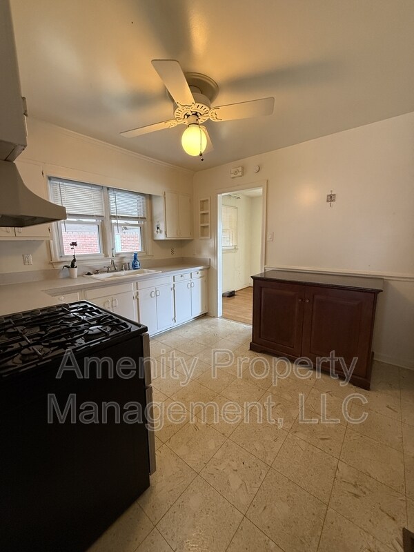 Building Photo - 21 Mansford Dr