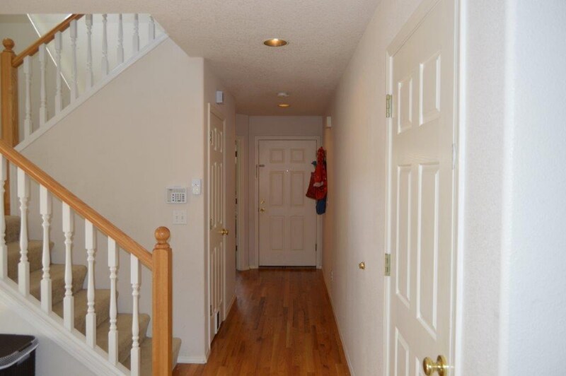 Building Photo - 1290 NE Margeaux Pl