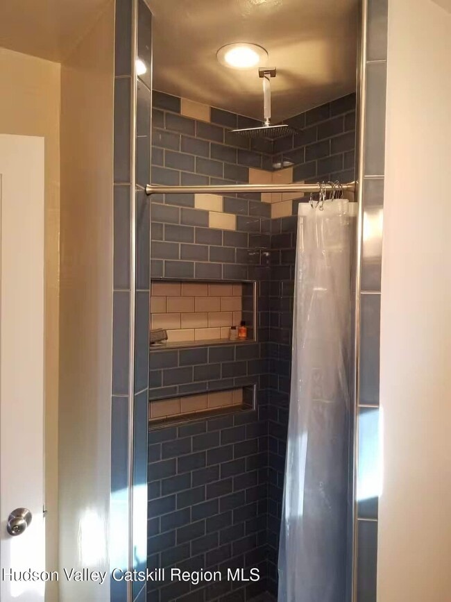 Building Photo - 501 Cold Brook Rd