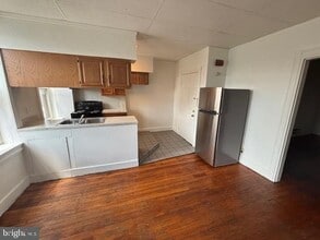 Building Photo - 53 N Beaver St