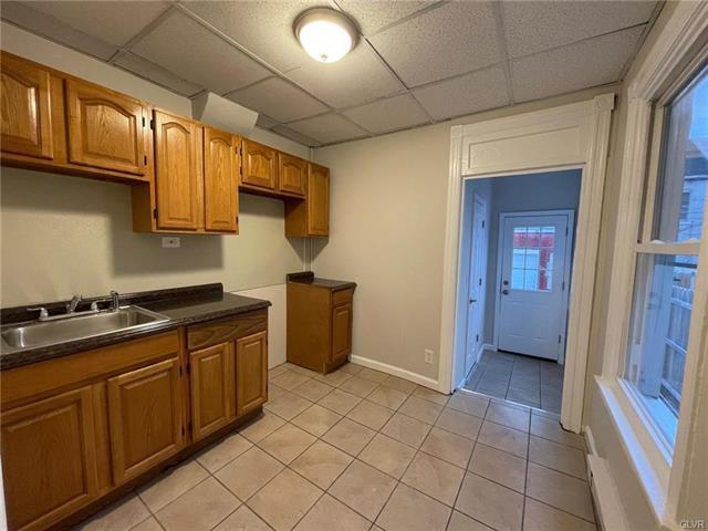 Building Photo - 744 N Ninth St