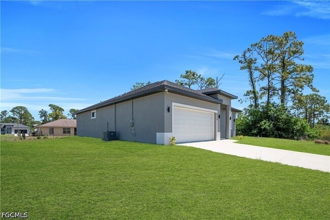 Building Photo - 6210 Forest Ct
