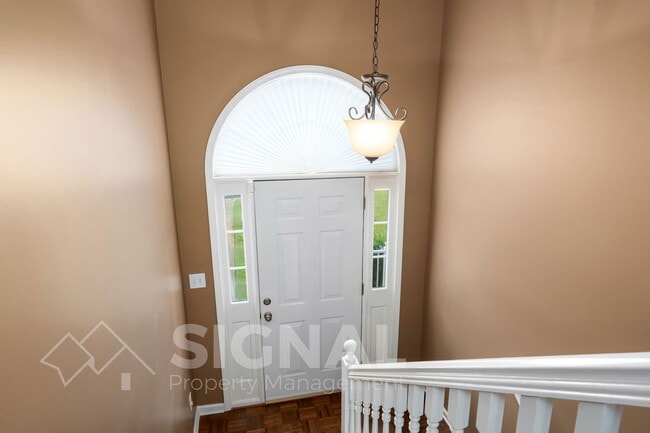 Building Photo - 1719 Annendale Dr