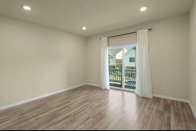 Building Photo - Beautiful North Bethany Home with 3 Bedrooms + Expansive Bonus Room, 2-Car Tandem Garage & Prime ...