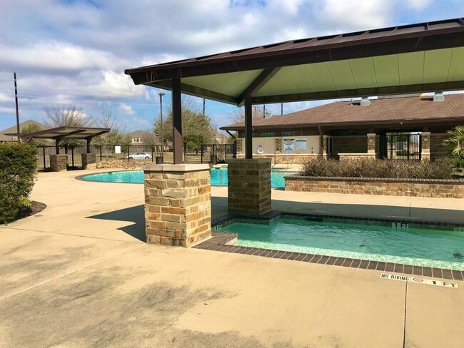 Building Photo - 1702 Claire Creek Ct