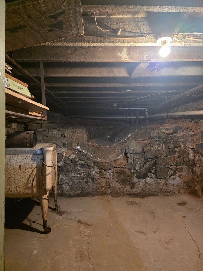 Building Photo - City of Wilmington Hedgeville Area