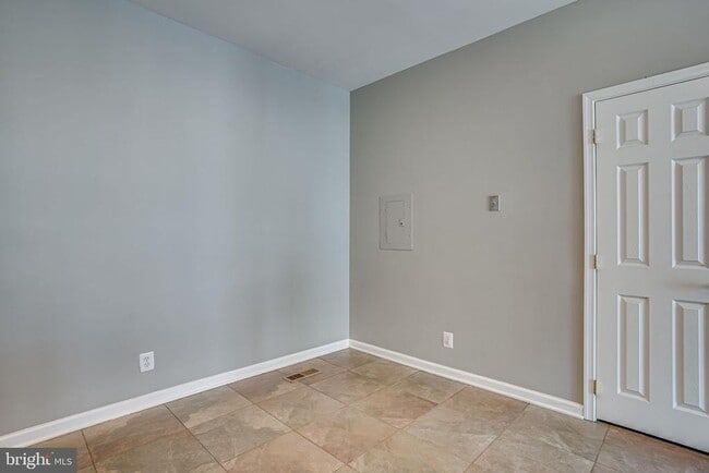 Building Photo - 6321 Eagle Ridge Ln