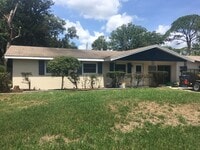Building Photo - 1500 Wildrose Ln